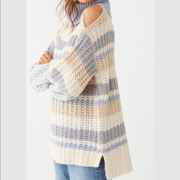 Paris To Jena Oversized Sweater Crochet Cold Shoulder Turtleneck Size S - Picture 6 of 13